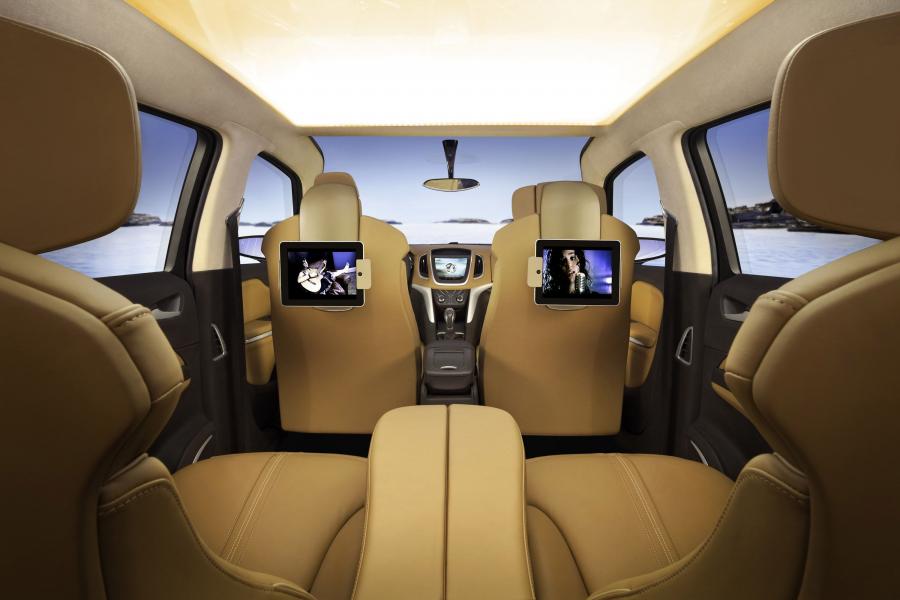  Vauxhall Zafira Tourer Concept 2011 года  (фото 5 из 11)